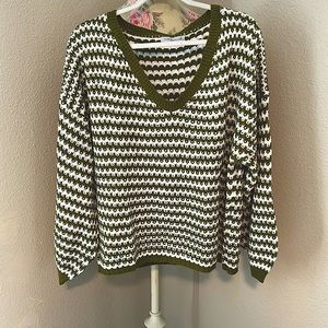 Lime Lush Boutique lightweight olive and cream sweater